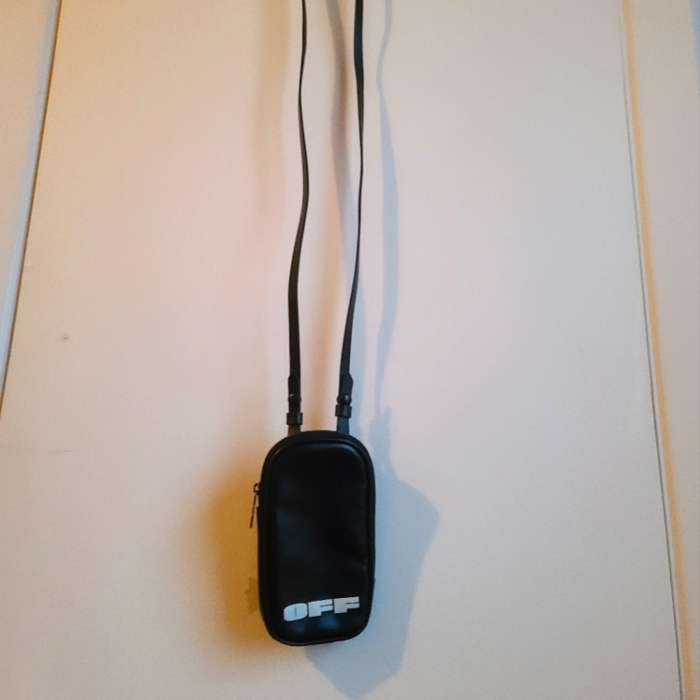 Off-white leather pouch/phone bag